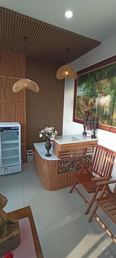 The Cabin Hotel Ambasador Yogyakarta Exterior photo
